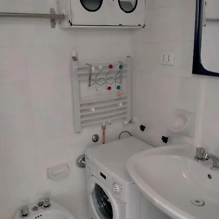 Trilocale In Dimora Tipica * Montale (Liguria)